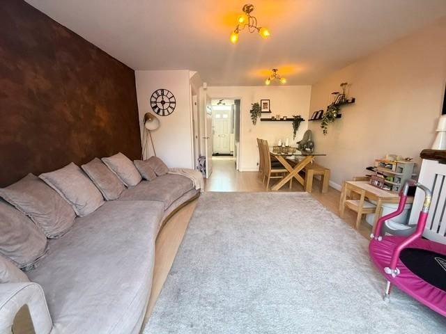 Townhouse for rent in Springbourne, Bournemouth