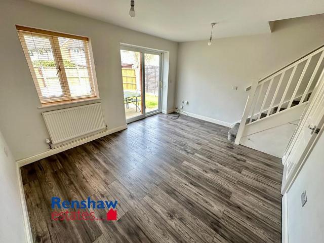 Townhouse for rent in Kirk Hallam, Caldermill