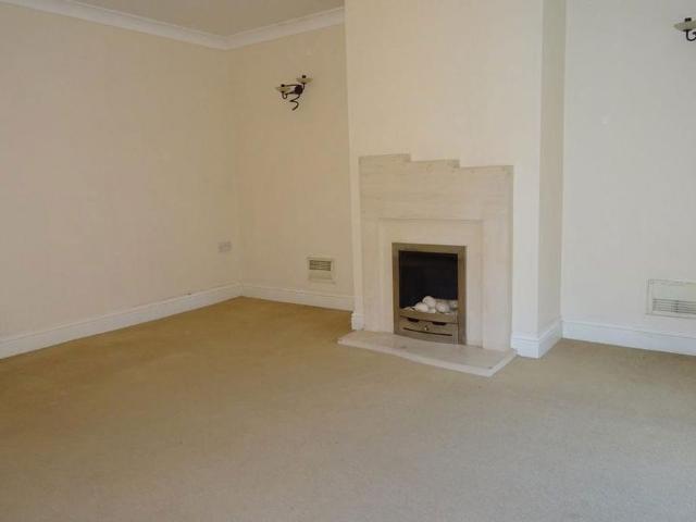 Townhouse for rent in Crowland, Gosberton Clough