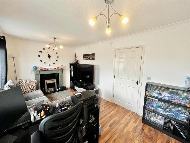 Townhouse for rent in Bensham, Tyne And Wear