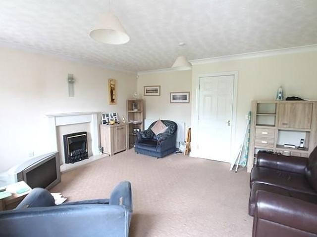 Townhouse for rent in Newland, Hull