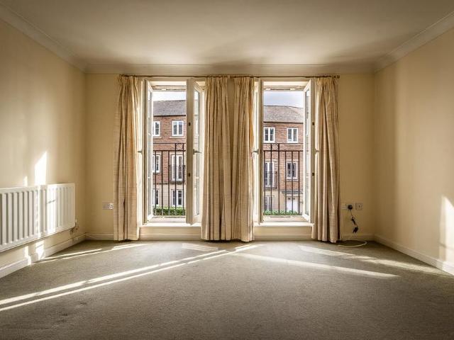 Townhouse for rent in St Leonards, Watergate