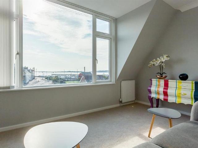 Townhouse for rent in Old Town, Poole