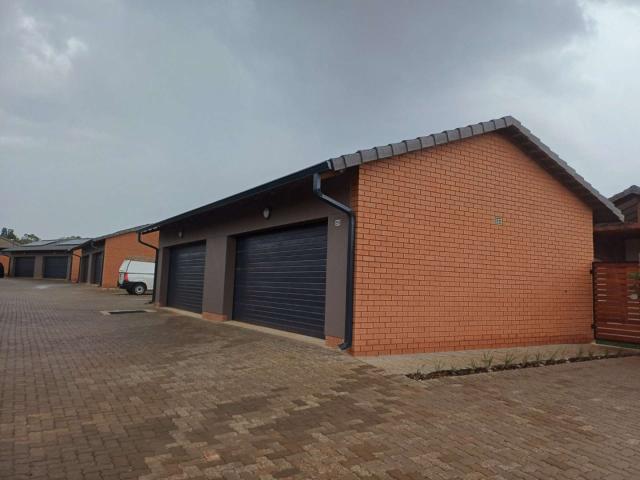 House for rent in Waterkloof, Gauteng