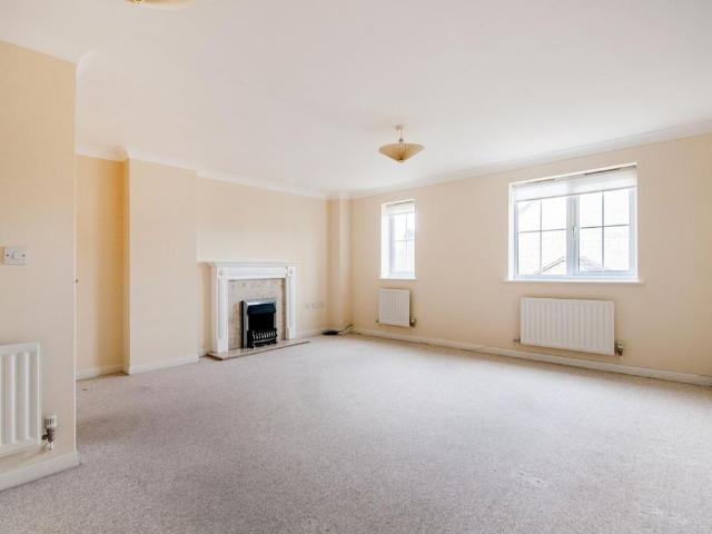 Townhouse for rent in New Langford, Evershot
