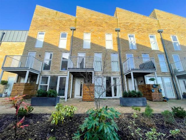 House for rent in Wharncliffe Side, Isle Of Man