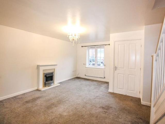 Townhouse for rent in Bolton Upon Dearne, South Yorkshire