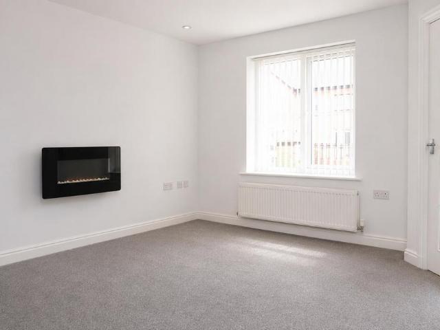 Townhouse for rent in Pennington Wharf, Wigan
