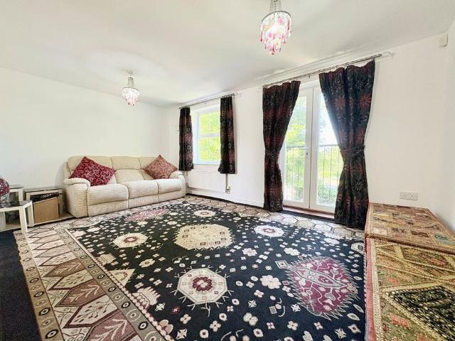 Townhouse for rent in Gillingham