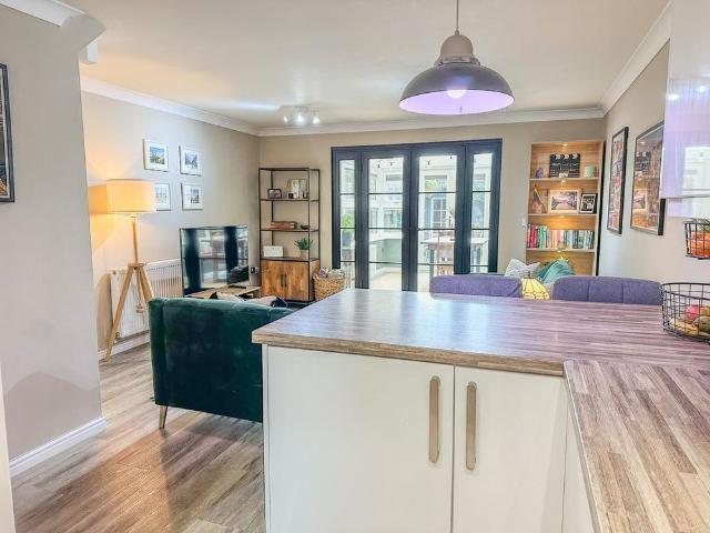 Townhouse for rent in High Field, York