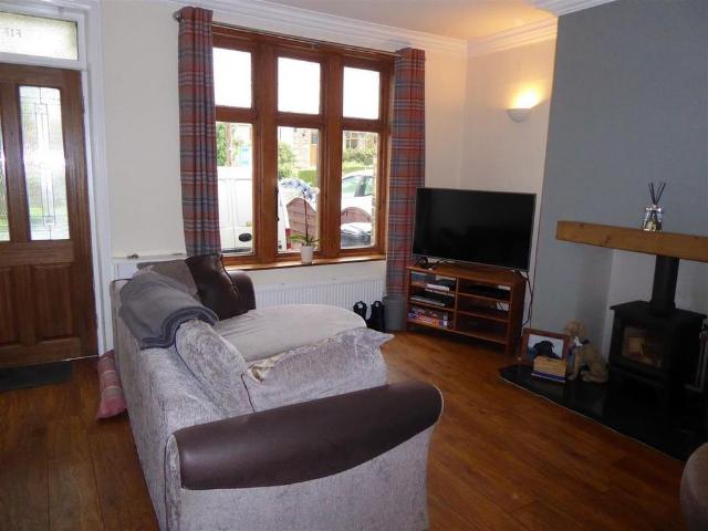 Townhouse for rent in Bailiff Bridge, West Yorkshire