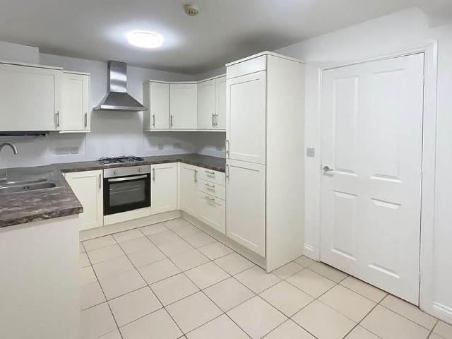Townhouse for rent in Springfield, Wigan