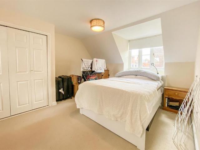 Townhouse for rent in Salisbury, Wiltshire