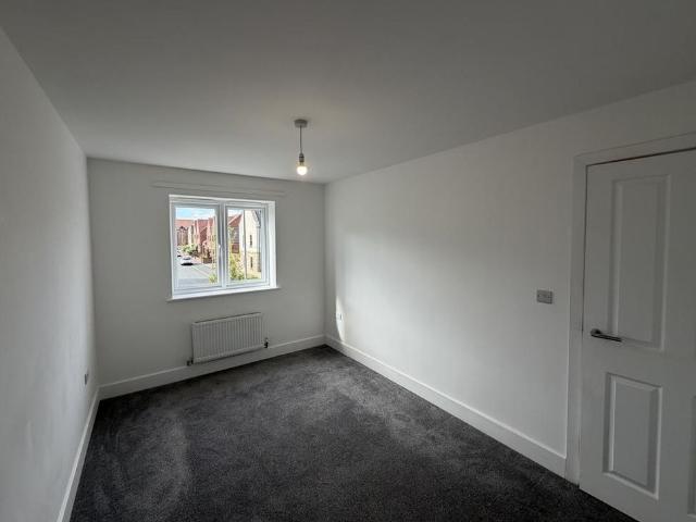 Townhouse for rent in Corby Village, Corby