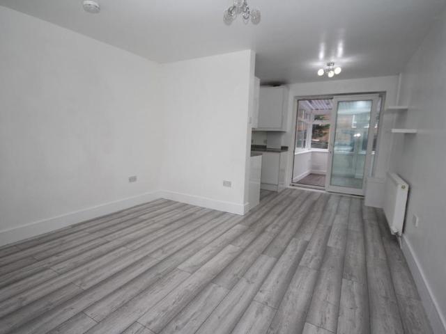 Townhouse for rent in Lee Bank, Isle Of Man