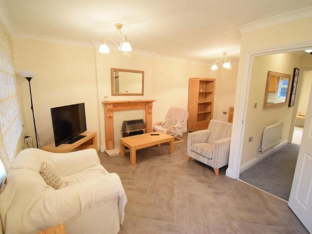 Townhouse for rent in Falcon Lodge, Wales