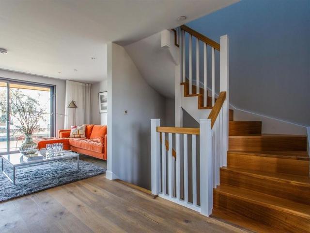 Townhouse for rent in Heathlands, East Sussex