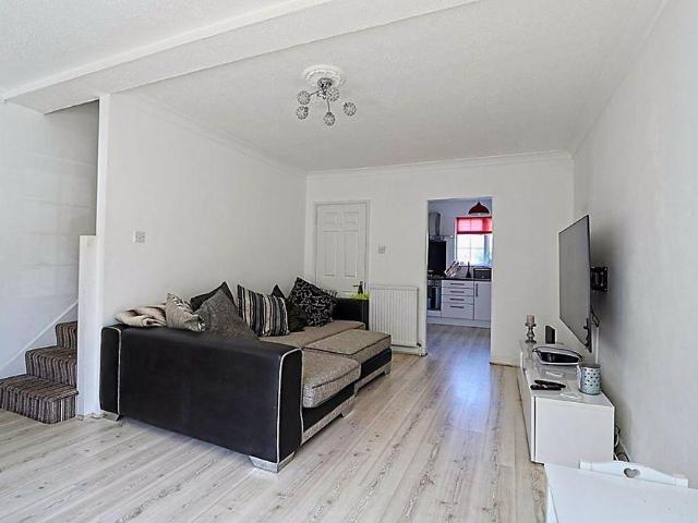 Townhouse for rent in South Benfleet