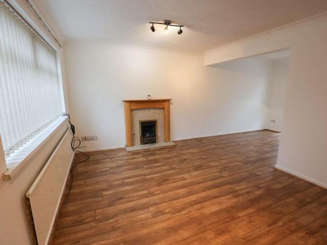 Townhouse for rent in Bare, Lancashire