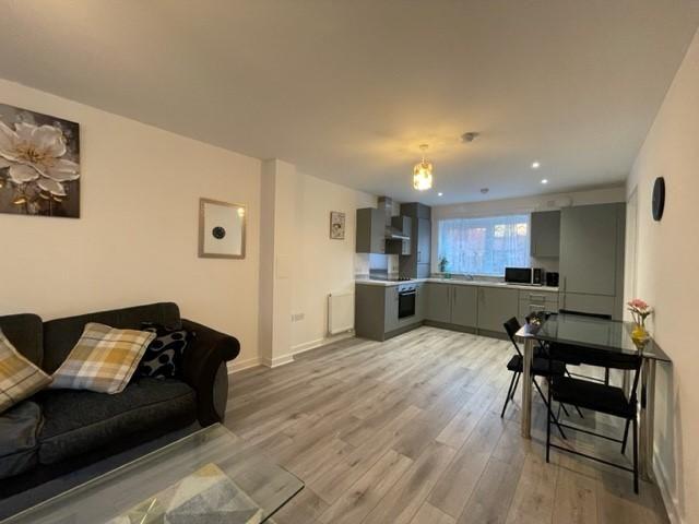 Townhouse for rent in Laurieston, Gorbals