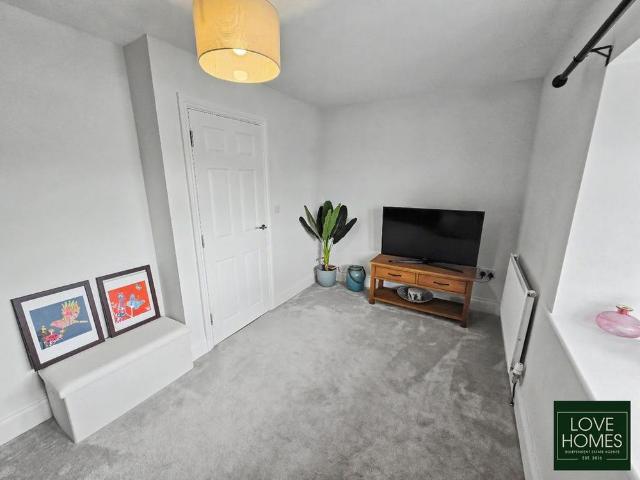 Townhouse for rent in Avenham, Higher Bartle