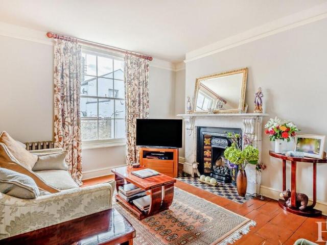 Townhouse for rent in The Kite, Arbury