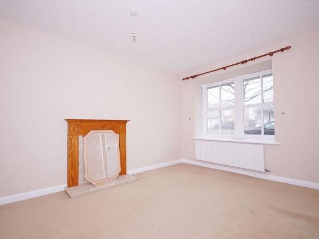 Townhouse for rent in Rossett, Harrogate