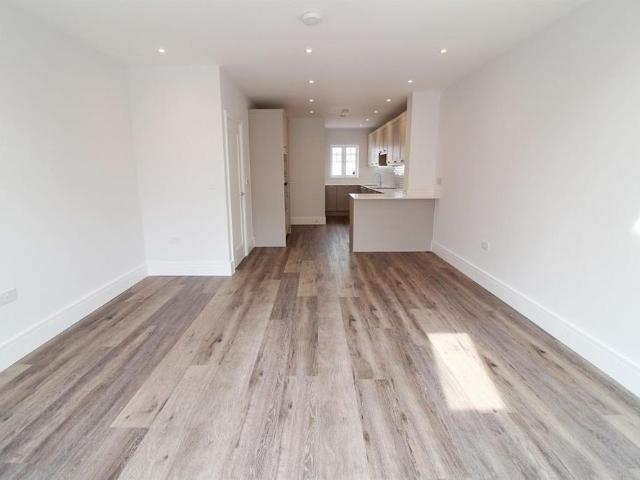 Townhouse for rent in Reading