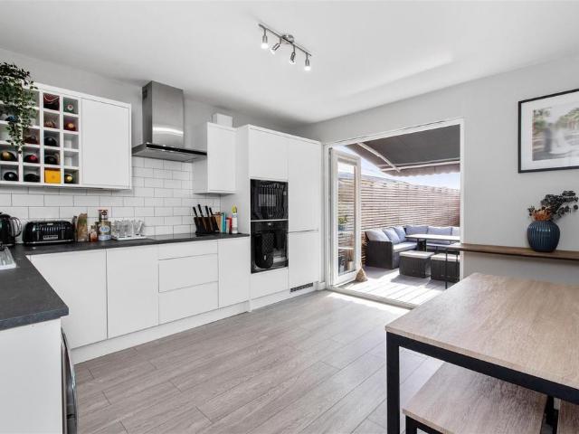 House for rent in London Borough of Merton, Collier's Wood