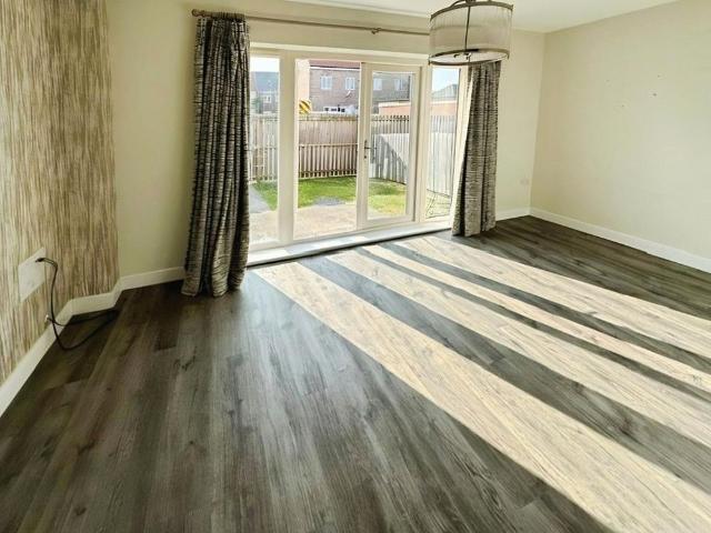 Townhouse for rent in Chilton