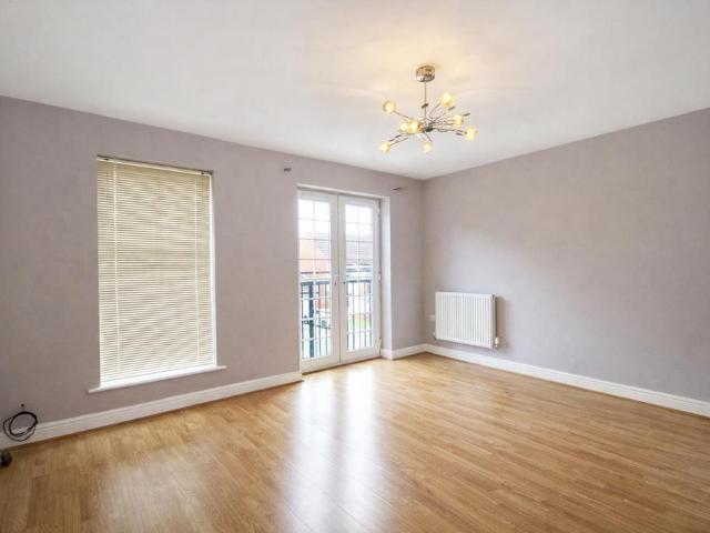 Townhouse for rent in West Yorkshire
