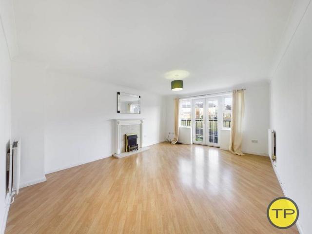 Townhouse for rent in Hampton Hargate, Peterborough