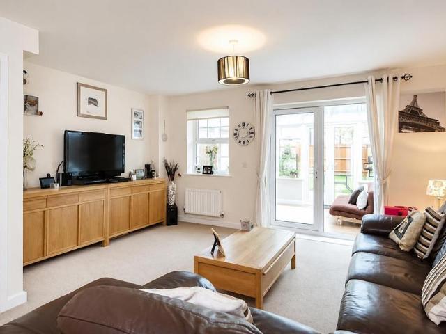 Townhouse for rent in Frogmore, Five Acres