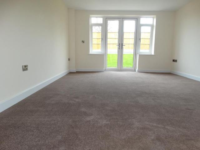 Townhouse for rent in Cherry Orchard, Frankwell
