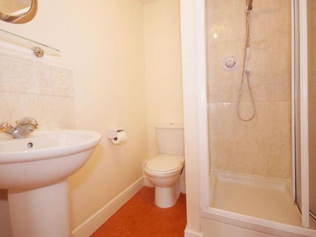 Townhouse for rent in Rossett, Harrogate