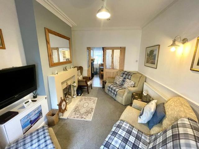 Townhouse for rent in Esgyryn, Conwy