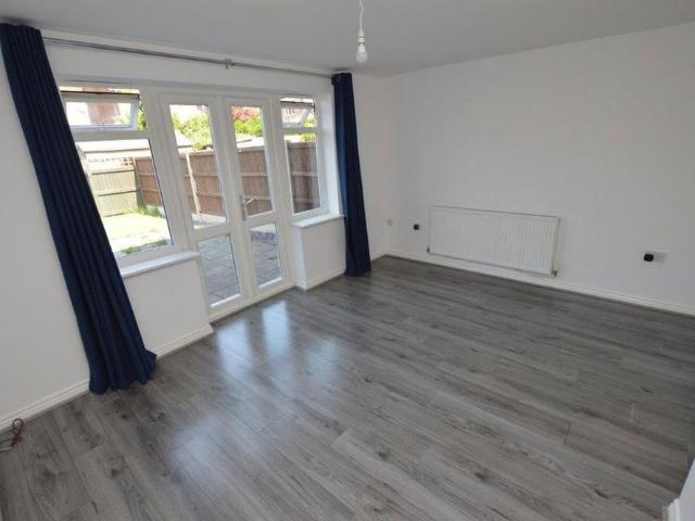 Townhouse for rent in Spring View, Wigan