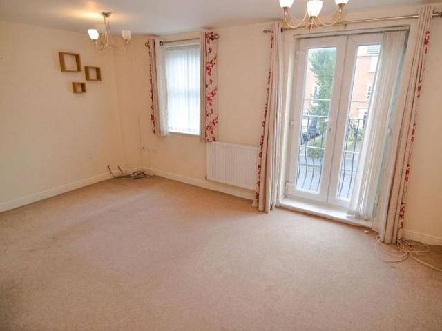 Townhouse for rent in Wargrave, Newton-le-willows