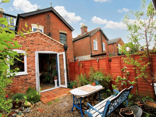 House for rent in Lakenham, East Bank