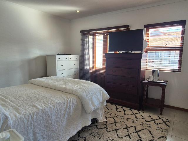 Townhouse for rent in Ekurhuleni, Gauteng