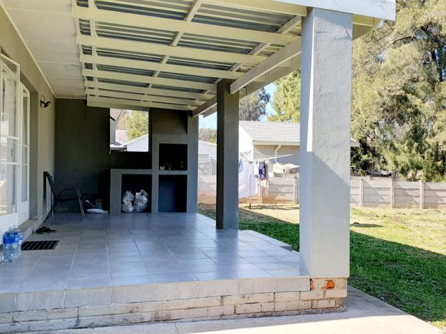 Townhouse for rent in Queenstown, Eastern Cape