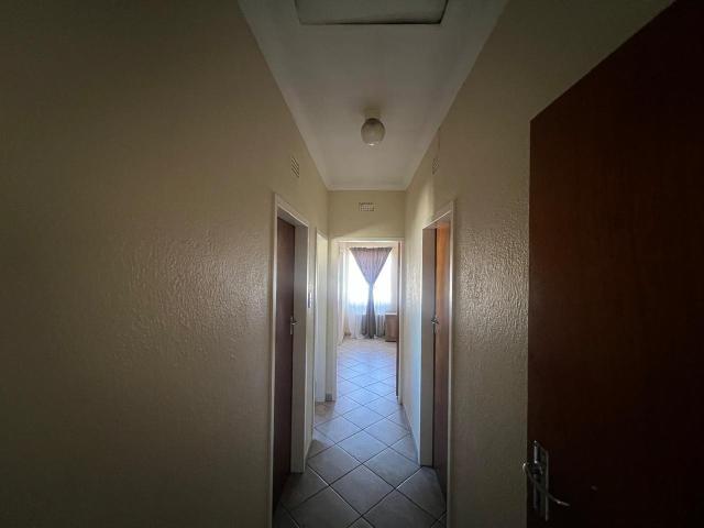 Townhouse for rent in Brackenhurst, Ekurhuleni