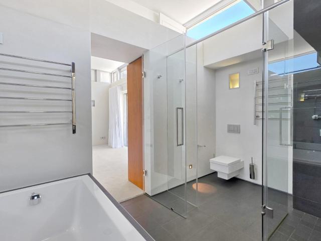 Townhouse for rent in Camps Bay, Cape Town