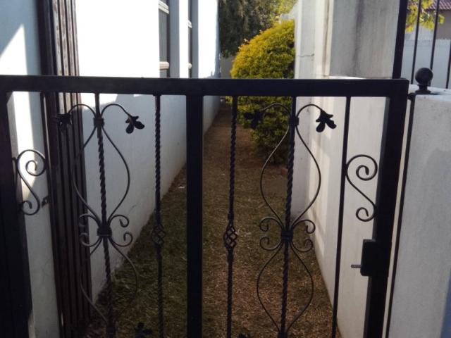 Townhouse for rent in Tlhabane, North West