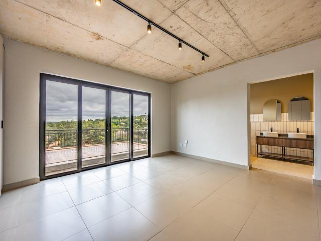 Townhouse for rent in Waterkloof, Gauteng