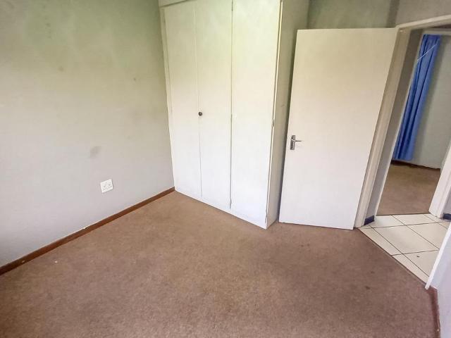 Townhouse for rent in Vosloorus, Gauteng