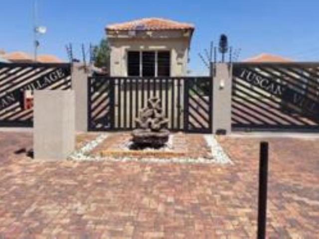 House for rent in Vosloorus, Gauteng