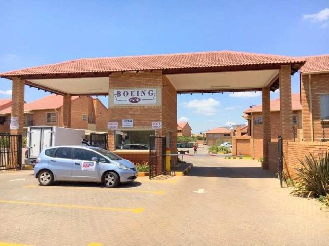 House for rent in Waterkloof, Gauteng