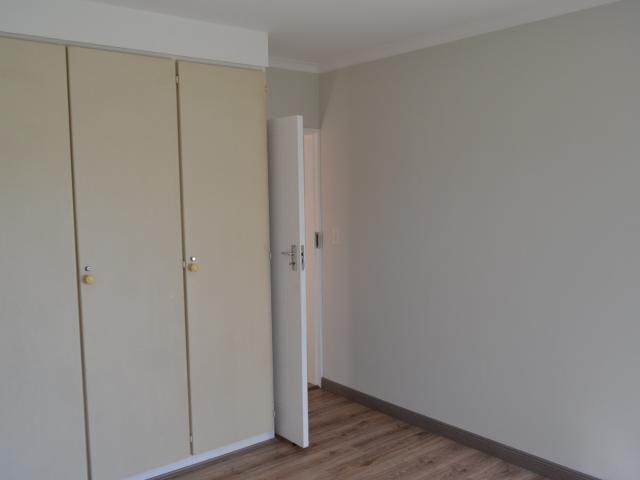 Townhouse for rent in Waterkloof, Gauteng
