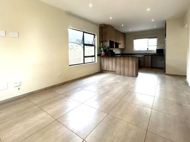 Townhouse for rent in Ekurhuleni, Gauteng